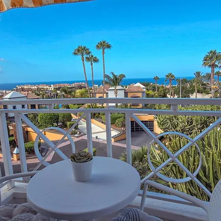 Beautiful El Duque Apartment