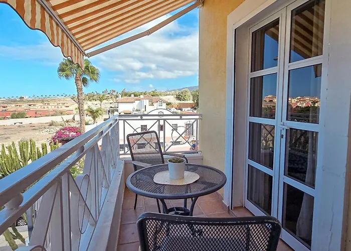 Beautiful El Duque Apartment