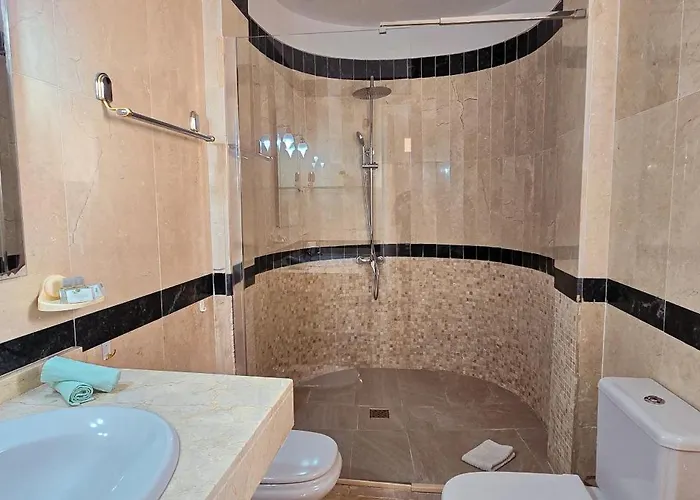 Beautiful El Duque Appartement